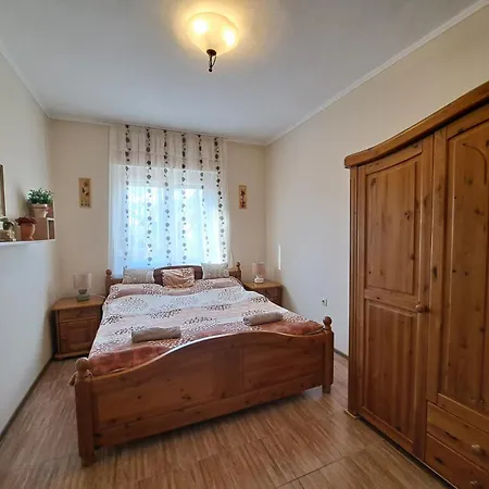 Tuenderfatyol Vendeghaz Poroszló