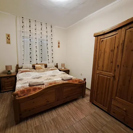 Tuenderfatyol Vendeghaz Poroszló