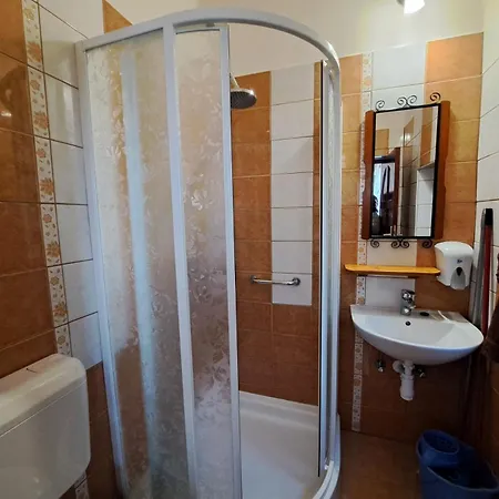 Tuenderfatyol Vendeghaz