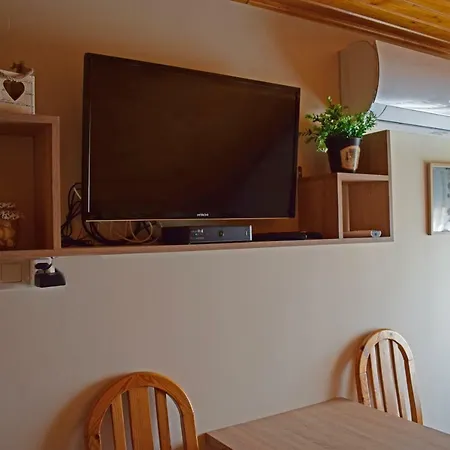 Tuenderfatyol Vendeghaz ゲストハウス