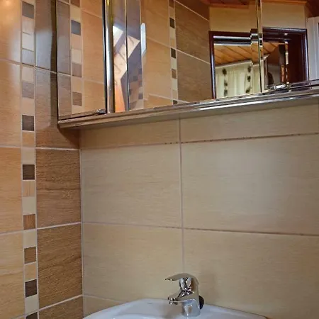 ゲストハウス Tuenderfatyol Vendeghaz 3*