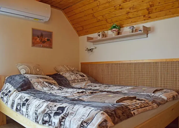 Tuenderfatyol Vendeghaz Poroszló