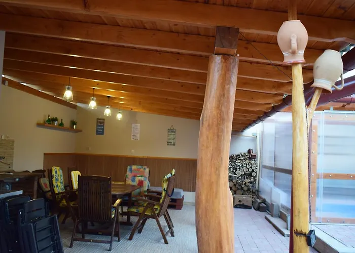 Tuenderfatyol Vendeghaz 3* Poroszló